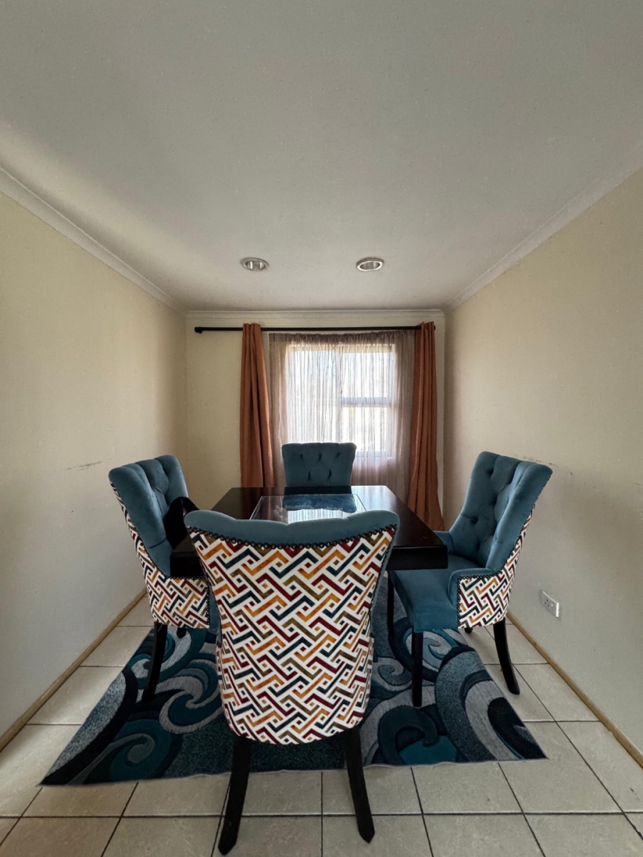 To Let 3 Bedroom Property for Rent in Tuscany Glen Western Cape